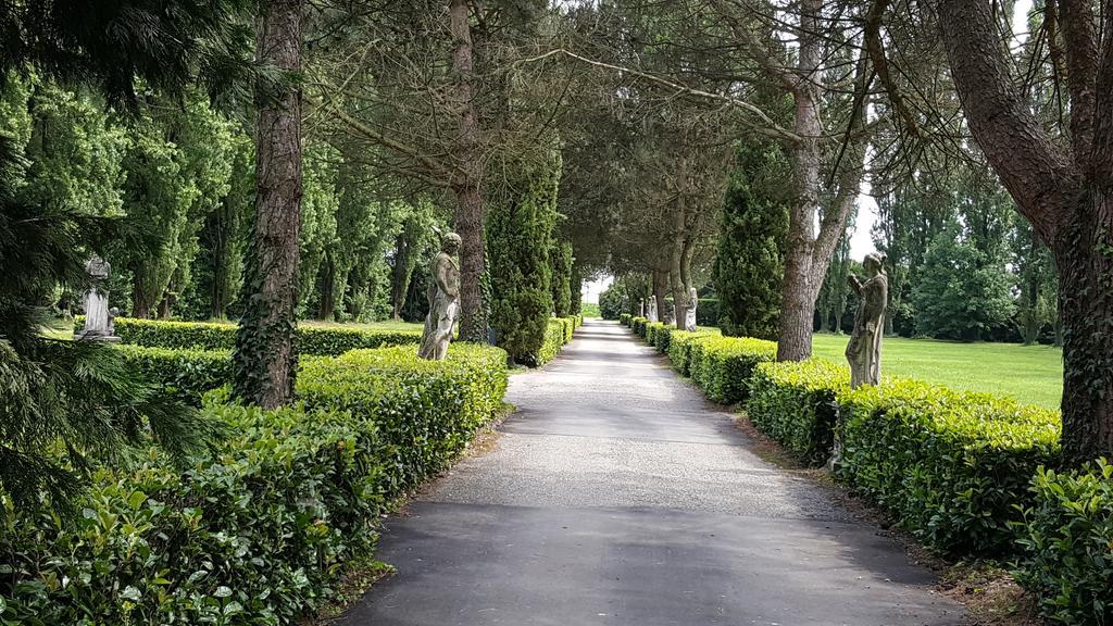 Tenuta Il Tenchio Lacchiarella Exterior foto