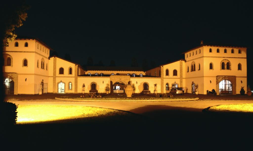 Tenuta Il Tenchio Lacchiarella Exterior foto